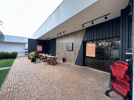 Sobrado no Jardins Valência
