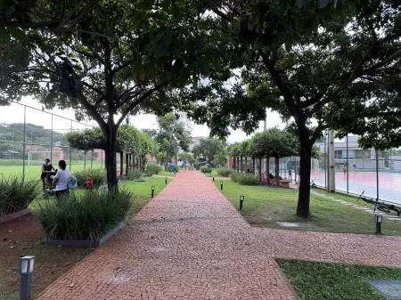 Sobrado no Jardins Valência