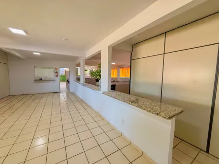Prédio Comercial no Jardim Transbrasiliano