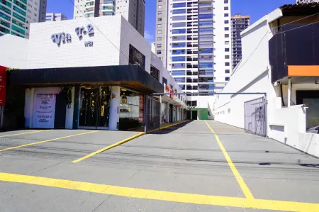 Sala Comercial Via T-2