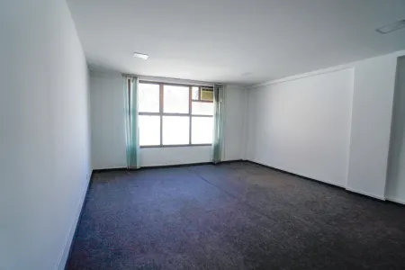 Sala Comercial Via T-2
