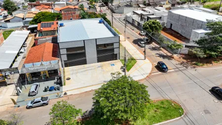 Galpão Comercial  no Residencial Barravento