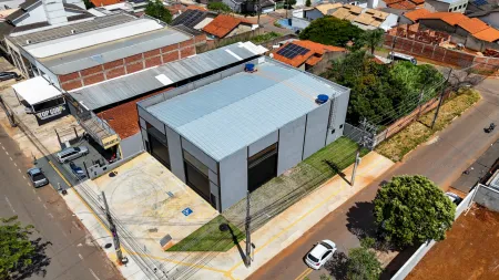 Galpão Comercial  no Residencial Barravento