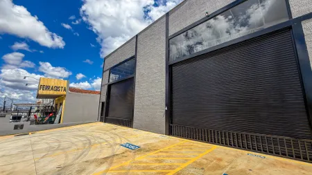Galpão Comercial  no Residencial Barravento