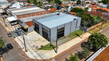 Galpão Comercial  no Residencial Barravento