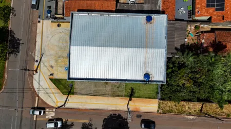 Galpão Comercial  no Residencial Barravento