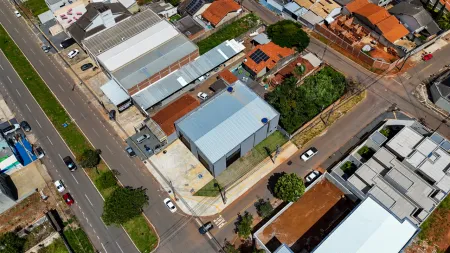 Galpão Comercial  no Residencial Barravento