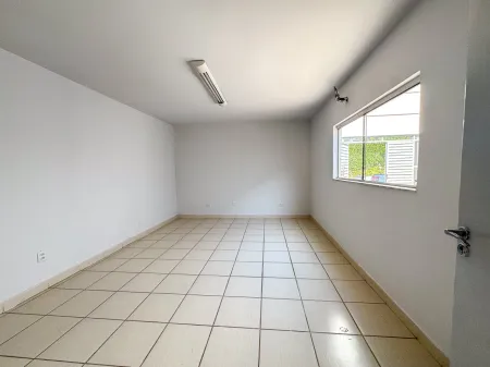 Sobrado Comercial no Setor Sul