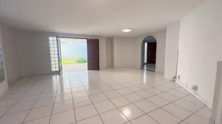 Sobrado Comercial no Setor Sul