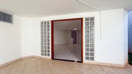 Sobrado Comercial no Setor Sul