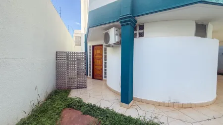Sobrado Comercial no Setor Sul