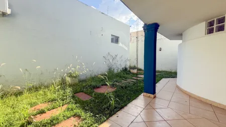 Sobrado Comercial no Setor Sul