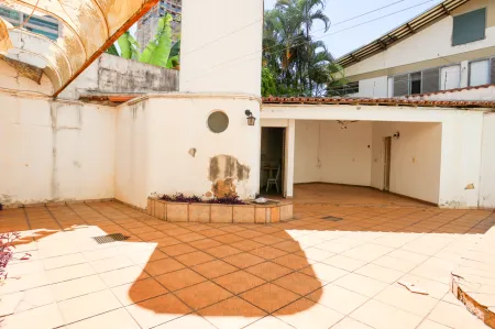 Sobrado Comercial no Setor Marista