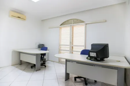 Sobrado Comercial no Setor Marista