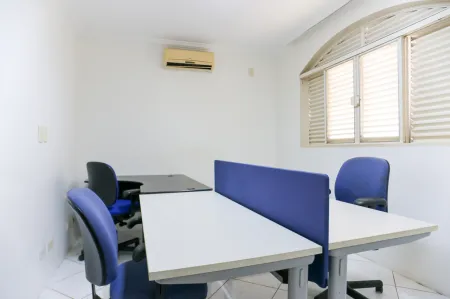 Sobrado Comercial no Setor Marista