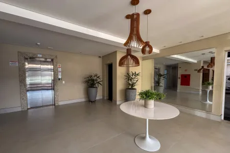 Flow Residence