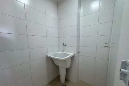 Flow Residence