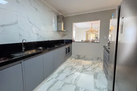 Casa na Vila Rezende