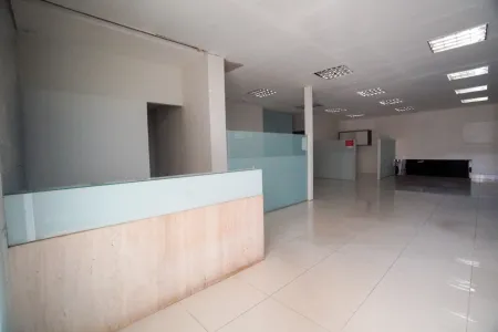 Prédio Comercial no Setor Oeste