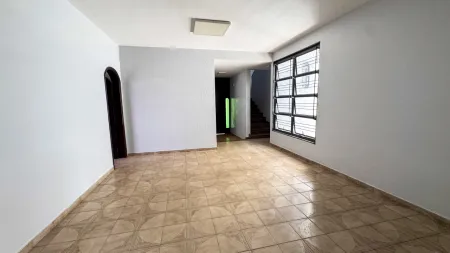 Sobrado Comercial no Setor Sul