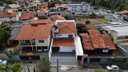 Sobrado Comercial no Setor Sul