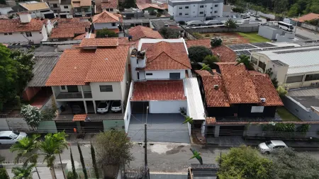Sobrado Comercial no Setor Sul