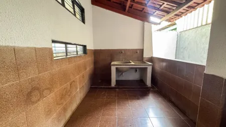 Sobrado Comercial no Setor Sul