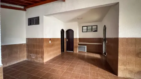 Sobrado Comercial no Setor Sul