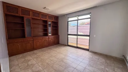 Sobrado Comercial no Setor Sul