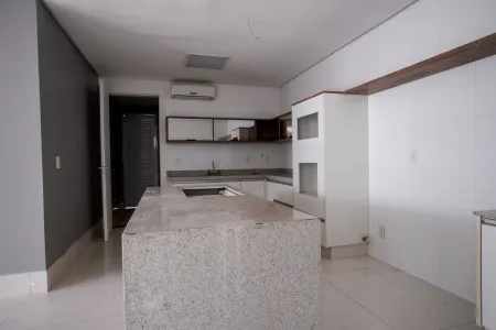 Sobrado no Alphaville Araguaia