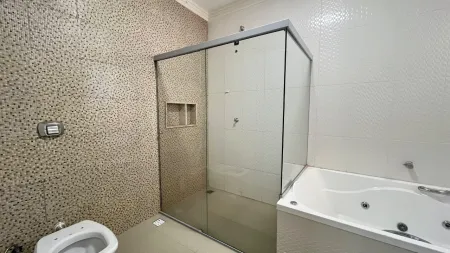 Sobrado no Jardim Atlântico
