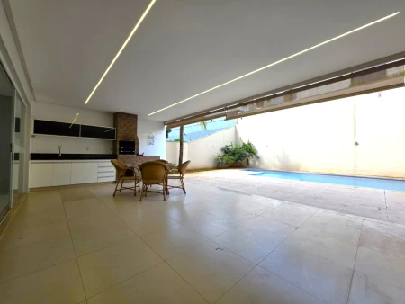 Sobrado Jardins Mônaco