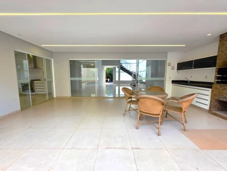 Sobrado Jardins Mônaco