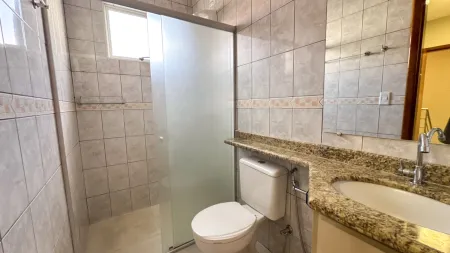 Sobrado no Residencial Village Isabela