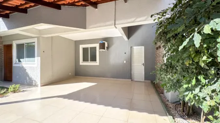 Sobrado no Residencial Village Isabela