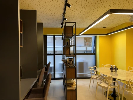 Compacto de luxo