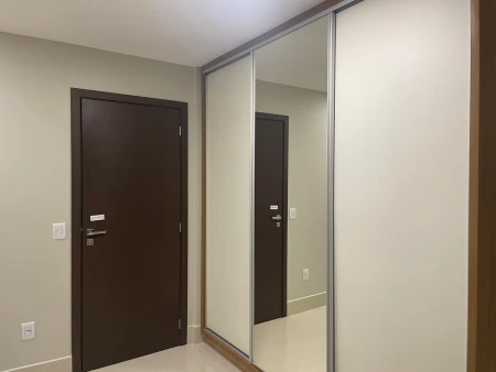 Compacto de luxo