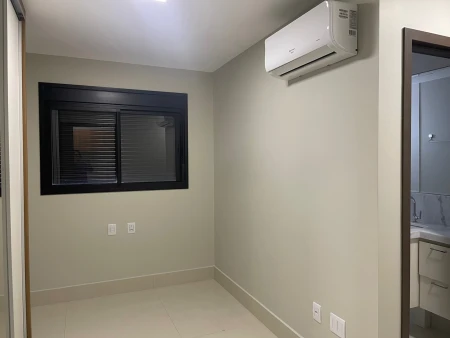 Compacto de luxo
