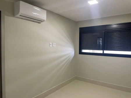 Compacto de luxo