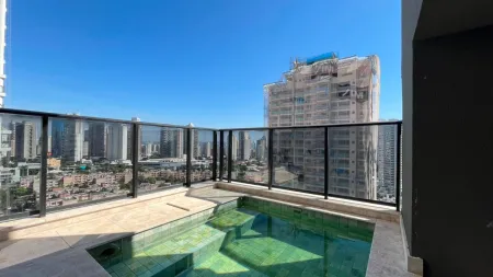 Opus Gyro Rooftop