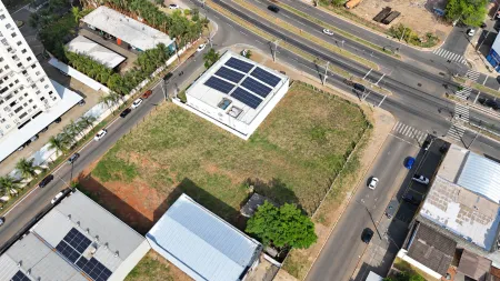 Área Comercial Cândida de Morais