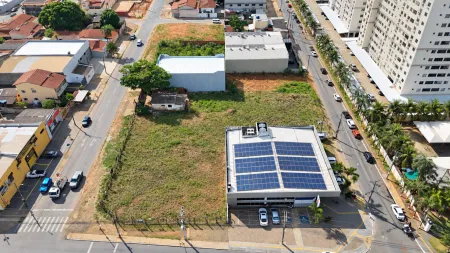 Área Comercial Cândida de Morais