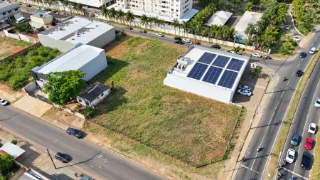 Área Comercial Cândida de Morais