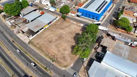 Área Comercial Cândida de Morais