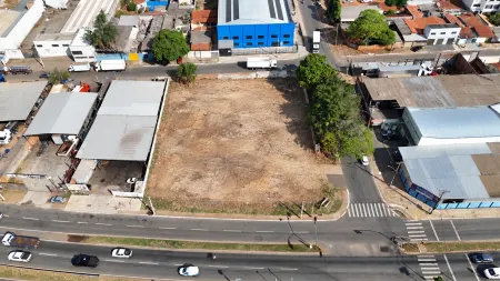 Área Comercial Cândida de Morais