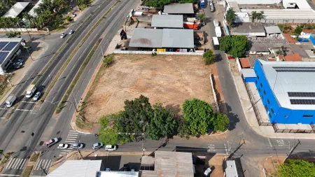 Área Comercial Cândida de Morais