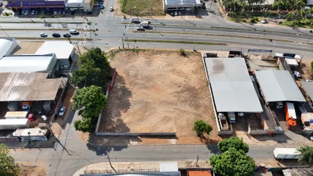 Área Comercial Cândida de Morais