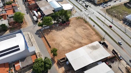 Área Comercial Cândida de Morais