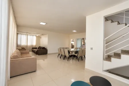 Sobrado Residencial Granville