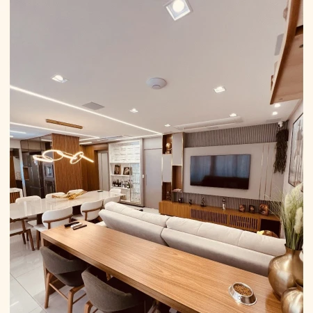 Penthouse Fluence Marista